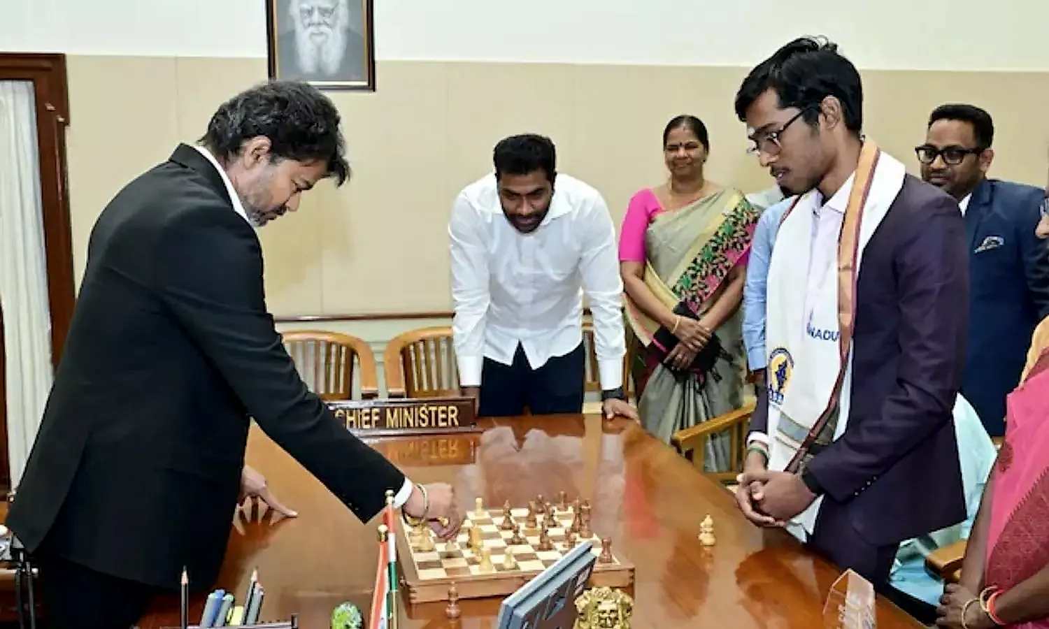 నార్వే చెస్‌ విజేత ప్రజ్ఞానందకు సీఎం విజయ్‌ అభినందనలు