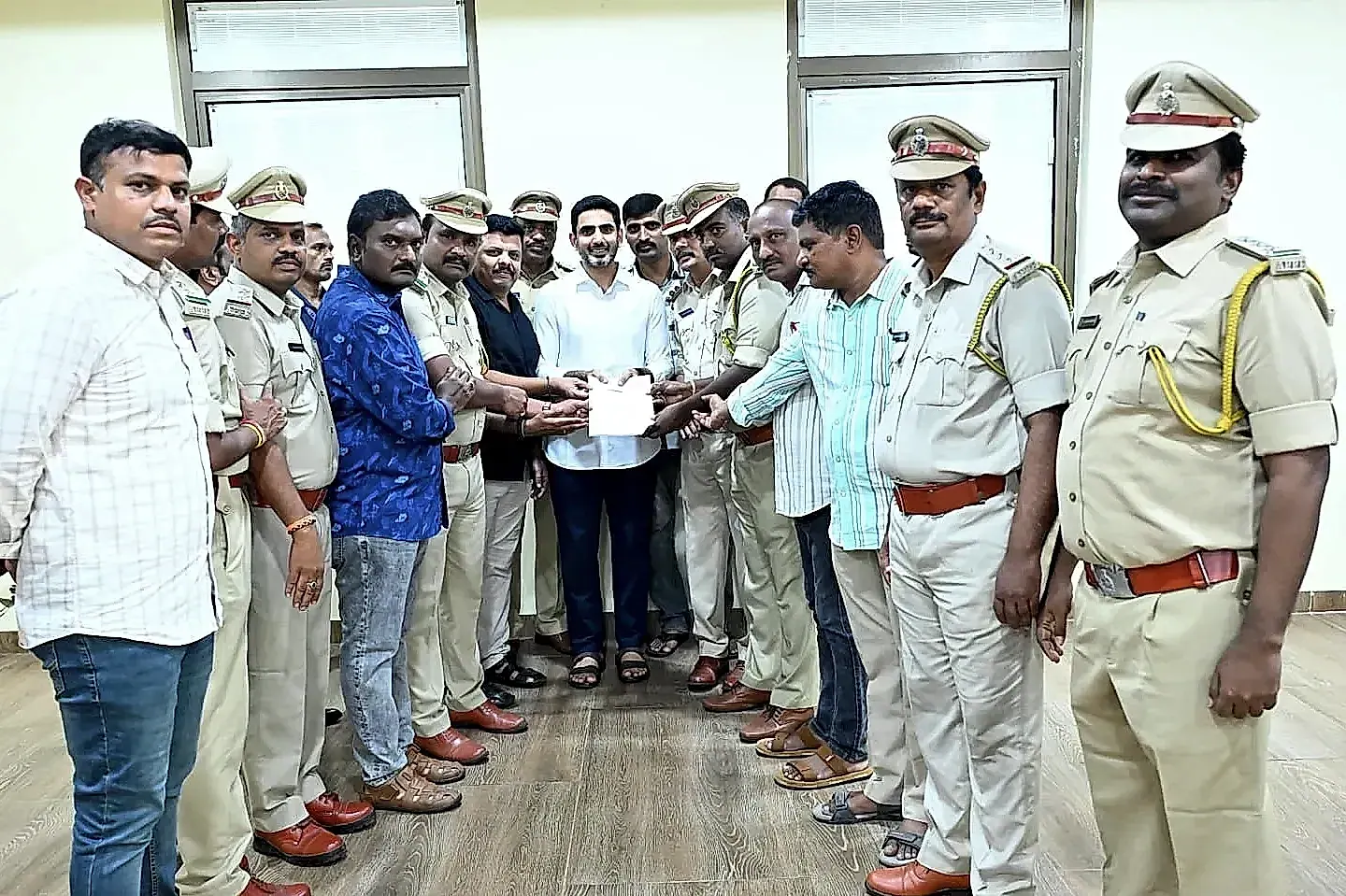 మంగళగిరిలో నారా లోకేష్ ప్రజాదర్బార్‌