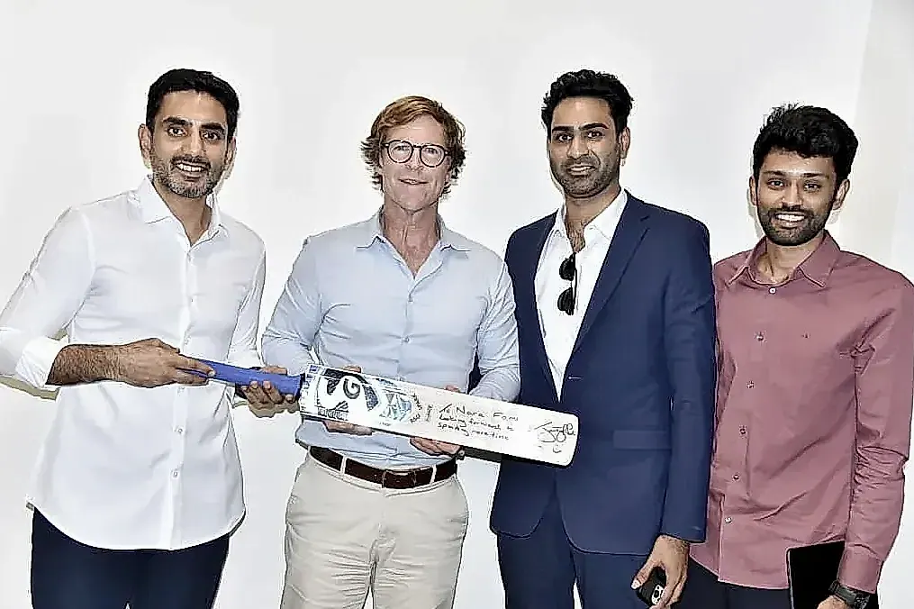 వెటరన్ క్రికెటర్ జాంటీ రోడ్స్ ను కలిసిన మంత్రి నారా లోకేష్
