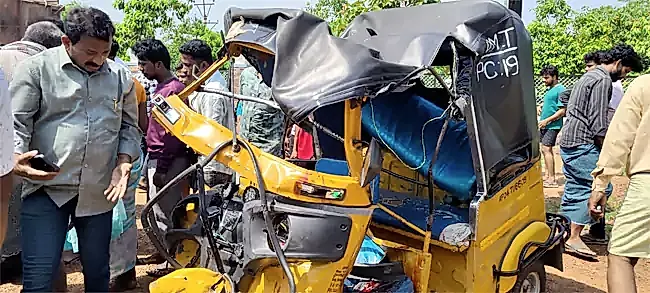 ఒంటిమిట్ట వద్ద రోడ్డు ప్రమాదం… ఆటో డ్రైవర్ మృతి