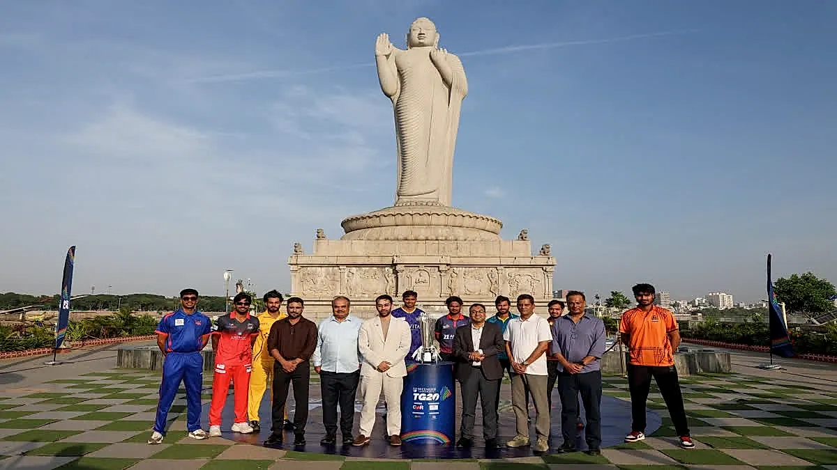 ట్యాంక్ బండ్ వద్ద టీజీ20 ట్రోఫీ ఆవిష్కరణ