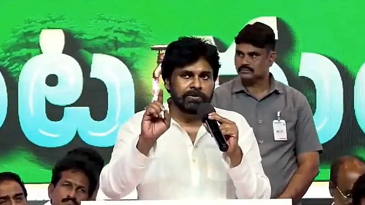 అది క్రిమినల్స్ అదృష్టం: పవన్ కళ్యాణ్ ఘాటు వ్యాఖ్యలు