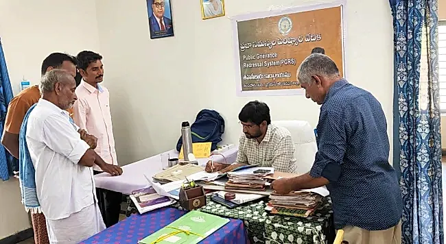 భూ సమస్యలు త్వరితగతిన పరిష్కారం – తహసీల్దార్ భరోసా