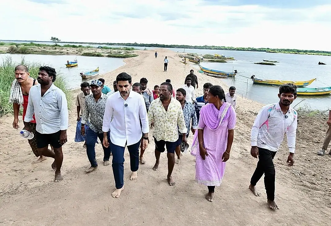 మత్స్యకారుల సమస్యలు తెలుసుకున్న నారాలోకేష్