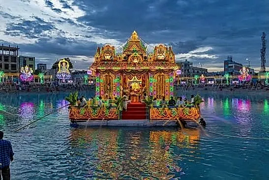 తిరుచానూరులో శ్రీ పద్మావతి అమ్మవారి వార్షిక తెప్పోత్సవాలు వైభవంగా ప్రారంభం