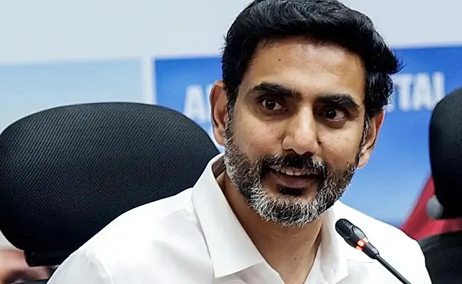స్మార్ట్ కిచెన్లపై జగన్ విమర్శలకు మంత్రి నారా లోకేష్ తీవ్ర ప్రతిస్పందన