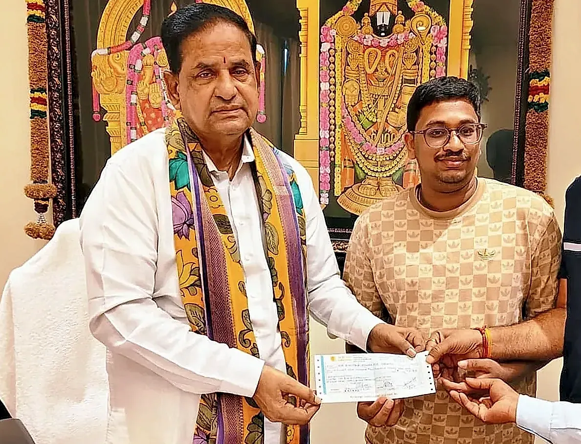 టీటీడీ శ్రీ వేంకటేశ్వర అన్న ప్రసాదం ట్రస్టుకు రూ.10 లక్షల విరాళం