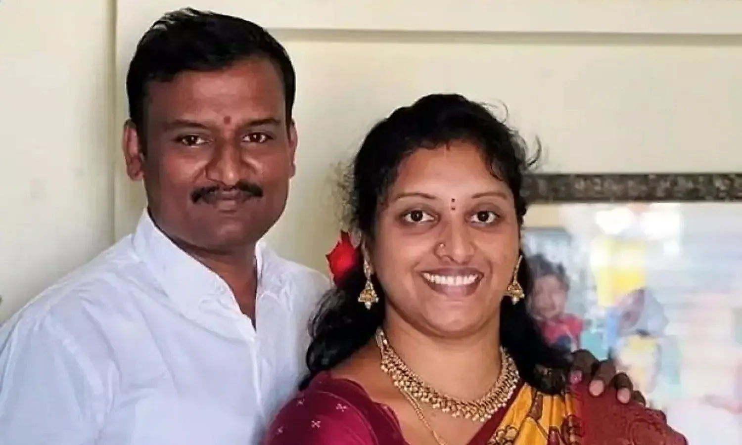 వీడియో కాల్లో వీడ్కోలు చెప్పి దంపతుల ఆత్మహత్య