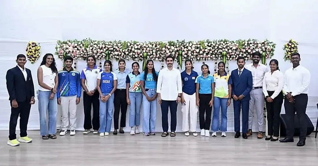 ఎలైట్ క్రీడాకారులతో డిన్నర్ మీట్ నిర్వహించిన నారాలోకేష్