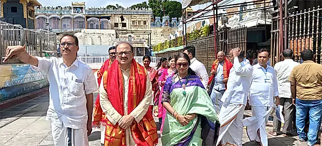 తితిదే ఎక్స్ అఫీషియో సభ్యుడిగా ఐఏఎస్ కన్నబాబు ప్రమాణ స్వీకారం