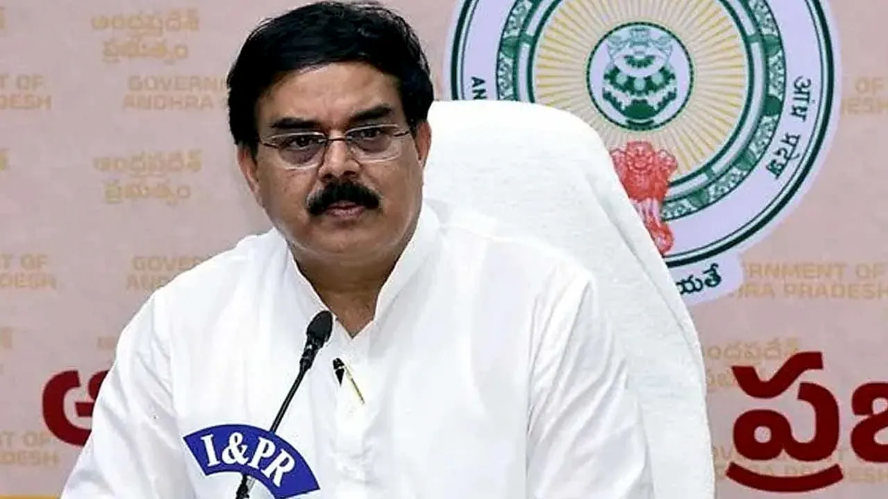స్థానిక సంస్థల ఎన్నికల్లో కొత్త వ్యూహం.. : మంత్రి నాదెండ్ల మనోహర్