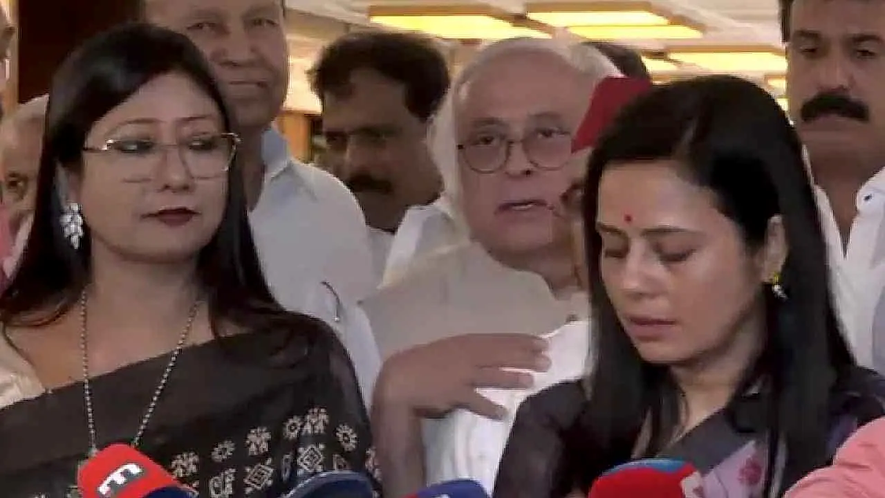 అఖిలపక్ష సమావేశంలో హైడ్రామా..
