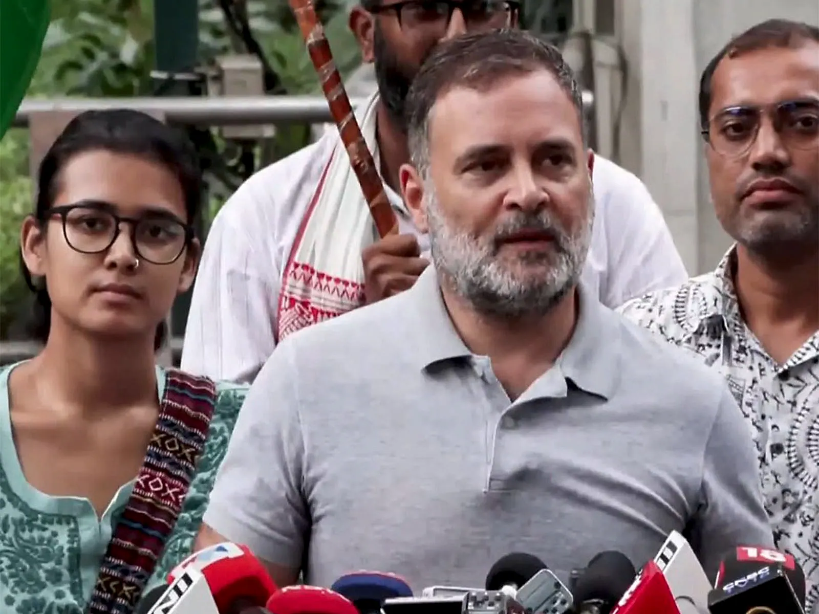 విద్యార్థులకు  ప్రధాని మోదీ క్షమాపణ చెప్పాల్సిందే: ఎంపీ రాహుల్ గాంధీ