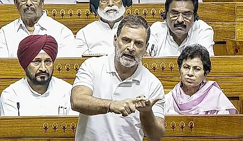 విద్యార్థులపై దాడి ఘటనకు అమిత్‌ షాదే బాధ్యత: రాహుల్‌