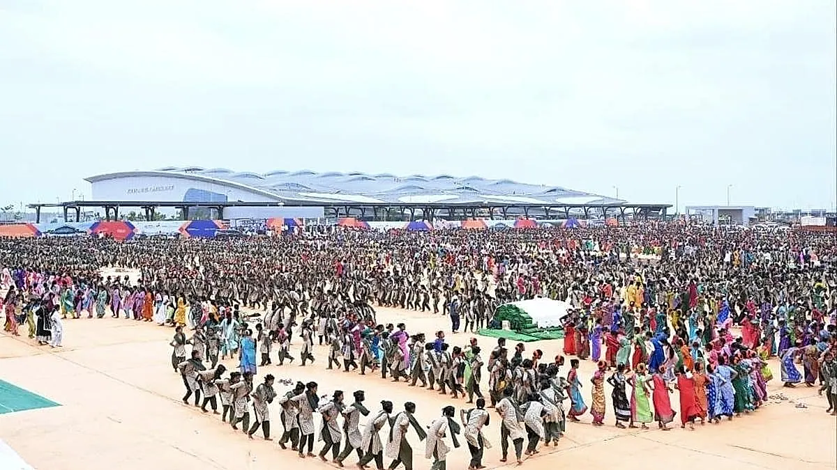భోగాపురంలో థింసా నృత్యానికి గిన్నిస్ రికార్డు