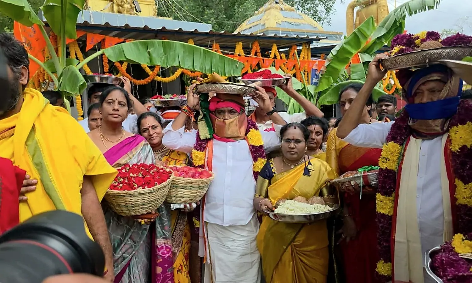 కాణిపాకం దేవస్థానం పట్టు వస్త్రాల సమర్పణతో ఆనందగిరి సుబ్రహ్మణ్యేశ్వర బ్రహ్మోత్సవాలకు శోభ