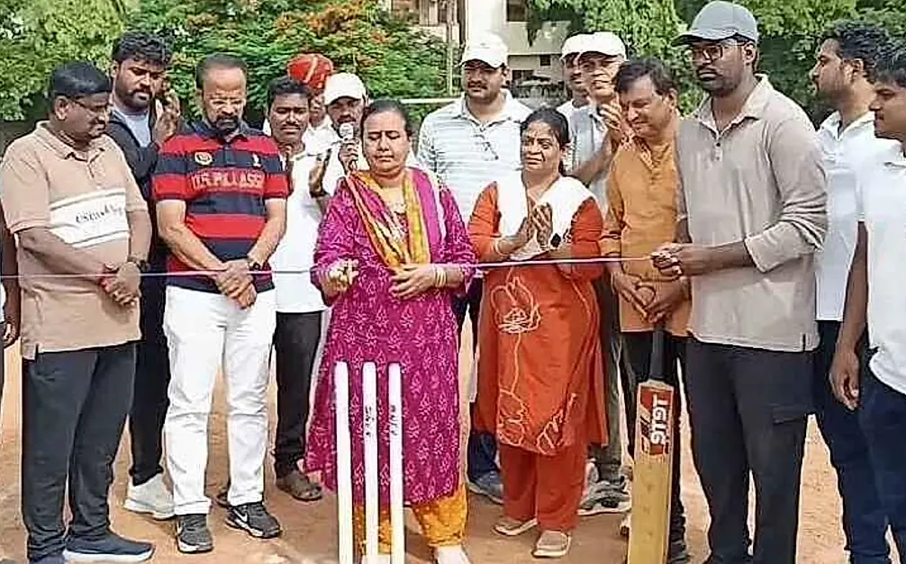 కర్నూలులో జుడీషియల్ క్రికెట్ టోర్నమెంట్ ఘనంగా ప్రారంభం