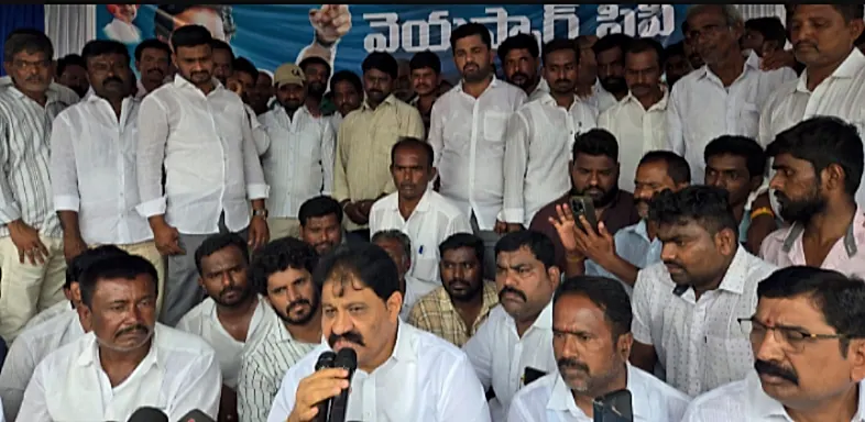 జమ్మలమడుగులో ఎమ్మెల్సీ రామ సుబ్బారెడ్డి అరెస్టు వివాదం