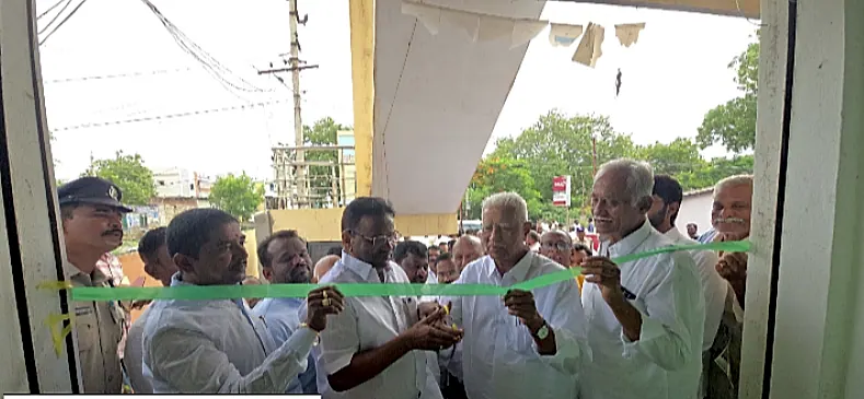 ఎమ్మెల్యే నంద్యాల వరదరాజుల రెడ్డి తో ఎరువుల పంపిణీ ప్రారంభం