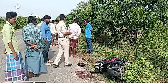 మైదుకూరు సమీపంలో రోడ్డు ప్రమాదం… వాహనదారుడు మృతి