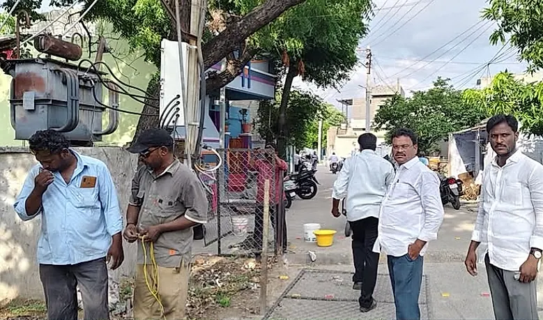 ప్రొద్దుటూరు 27వ వార్డులో ట్రాన్స్ఫార్మర్‌కు ఇనుప గ్రిల్ ఏర్పాటు