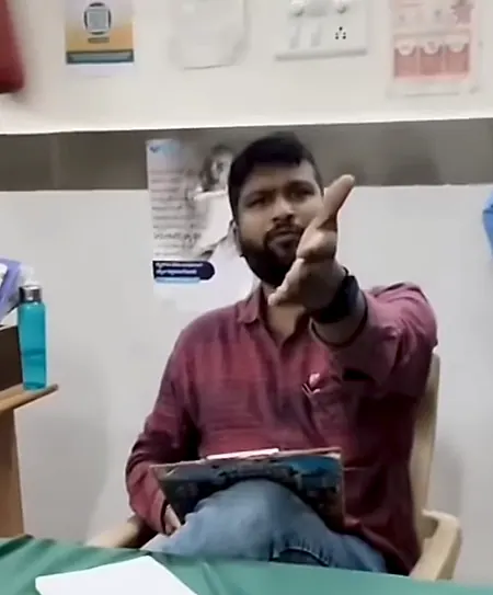 తిరుపతి జిల్లా ప్రభుత్వ ఆసుపత్రిలో వైద్యుడి ప్రవర్తనపై వివాదం