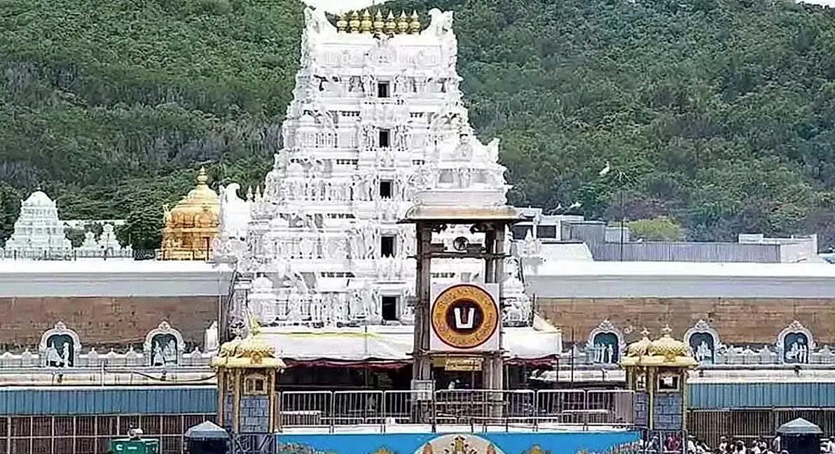టీటీడీలో శాశ్వత ఉద్యోగుల కొరత తీవ్రం
