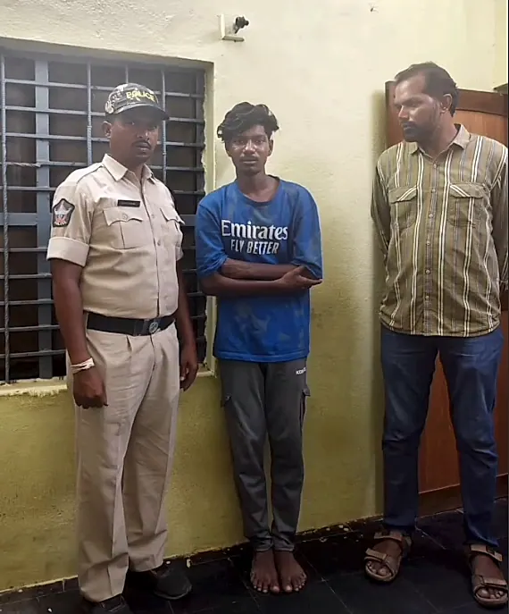 సోషల్ మీడియా రీల్స్పై శ్రీ సత్యసాయి జిల్లా పోలీసుల హెచ్చరిక