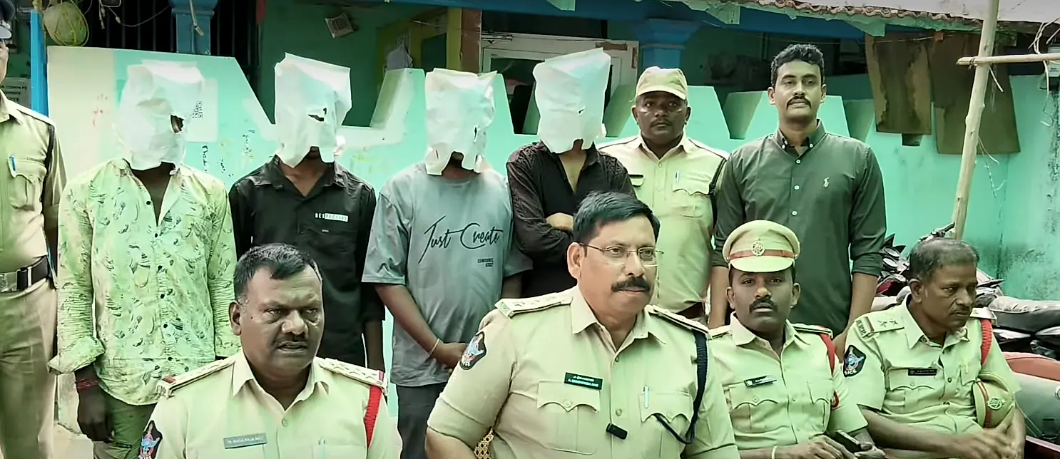 సమీర్పై కత్తి దాడి కేసు: నలుగురు యువకులు అరెస్టు