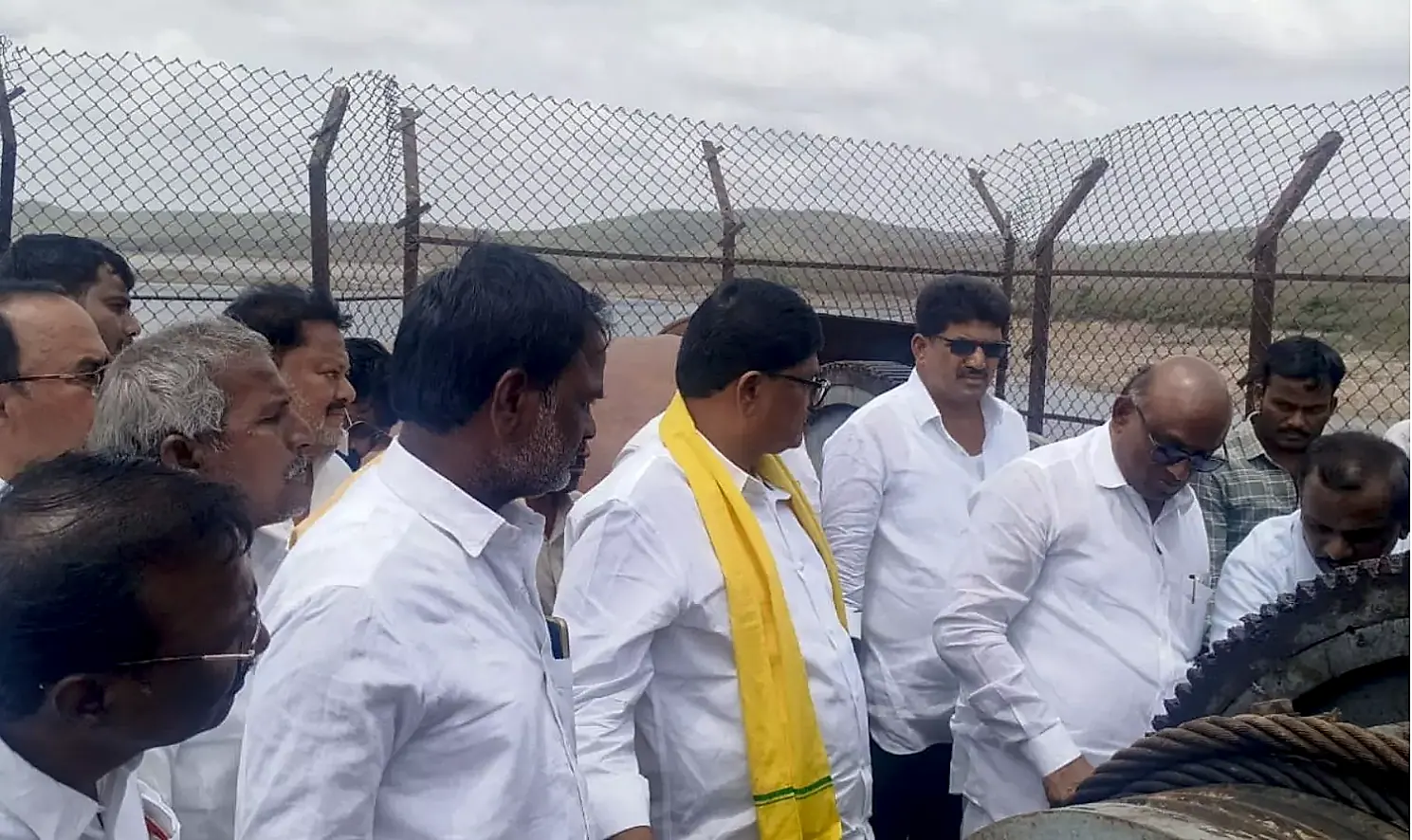 బ్రహ్మం సాగర్ ఎడమ కాలువ ద్వారా 200 క్యూసెక్కుల సాగునీరు విడుదల