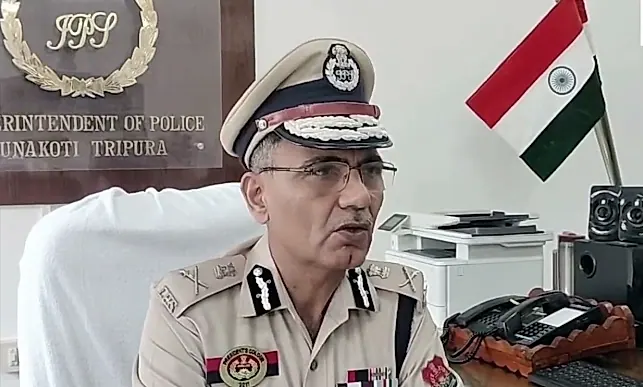 గన్ తో కాల్చుకొని త్రిపుర డీజీపీ అనురాగ్ ధన్ఖడ్ మృతి