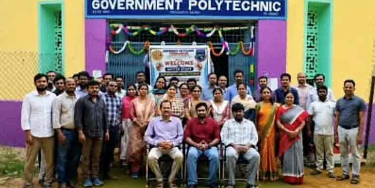 ప్రభుత్వ పాలిటెక్నిక్ కళాశాలలో ముగిసిన జాతీయ స్థాయి అధ్యాపకుల శిక్షణ కార్యక్రమం