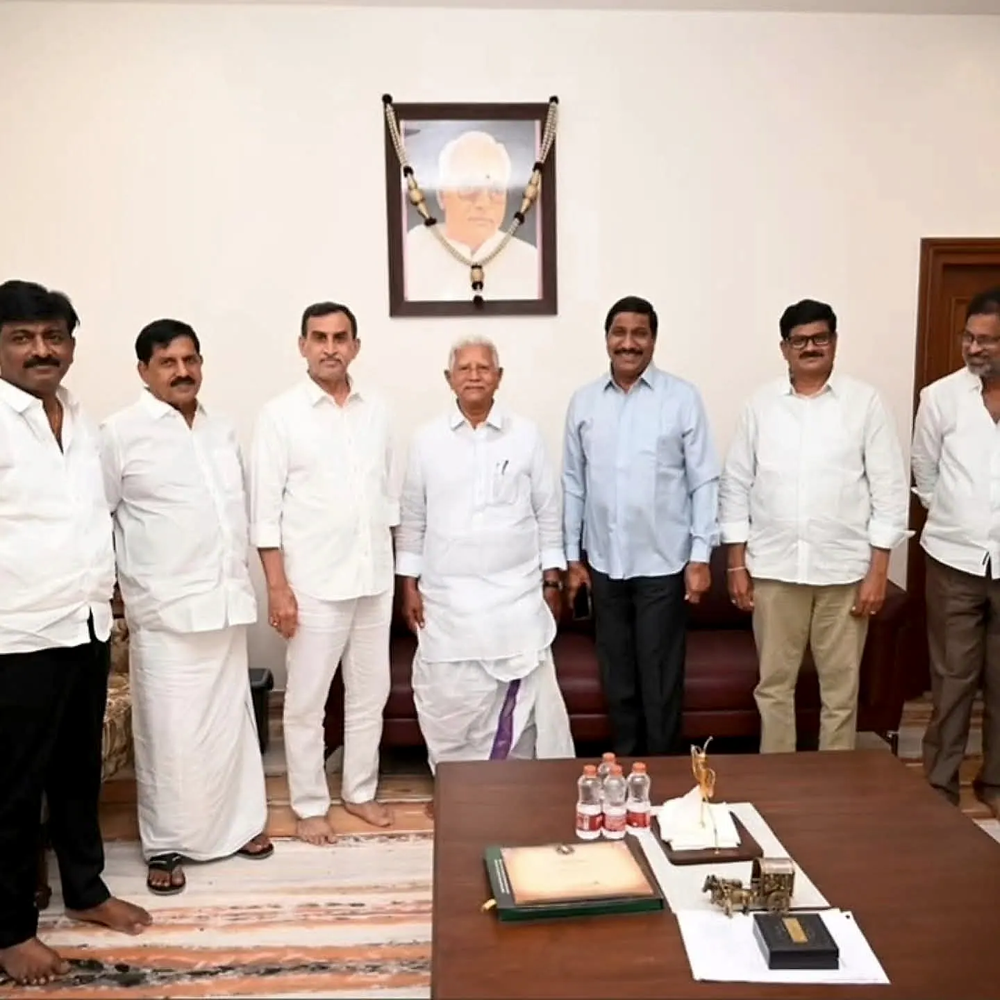 కడపలో ఎమ్మెల్యేలతో సమావేశమైన రాష్ట్ర మంత్రి బి.సి జనార్ధన్ రెడ్డి