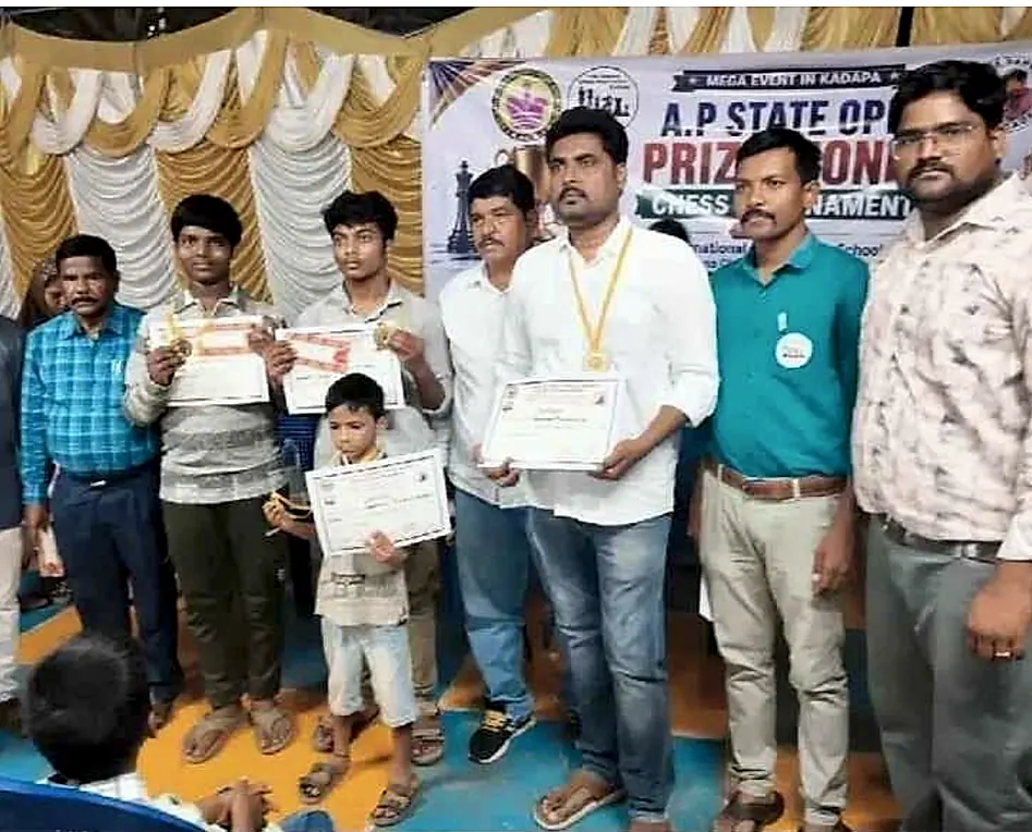 ఏపీ స్టేట్ ఓపెన్ చెస్ టోర్నమెంట్లో దుర్గాప్రసాద్కు నాలుగో స్థానం