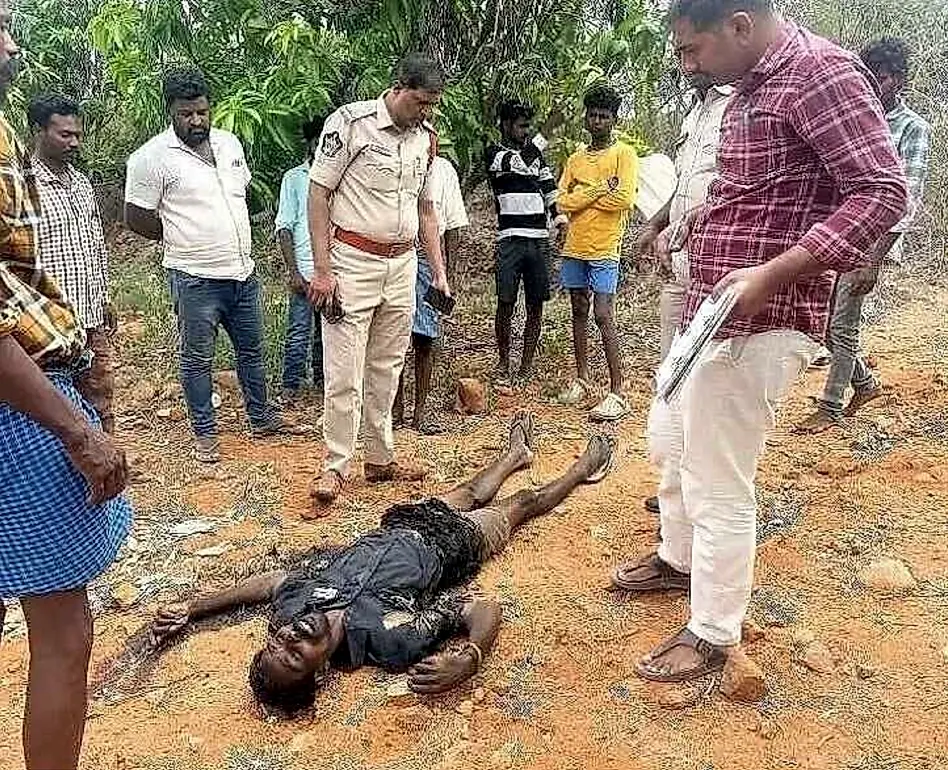 వేటగాళ్ల ఉచ్చు బలి.. చిత్తూరులో కుటుంబం రోడ్డున