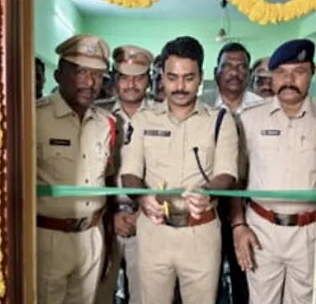 వేంపల్లిలో ఆధునిక కమాండ్ కంట్రోల్ రూమ్ ప్రారంభం: 44 కెమెరాలతో నిఘా
