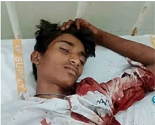 కడపలో రోడ్డు ప్రమాదం.. పదో తరగతి విద్యార్థి మృతి