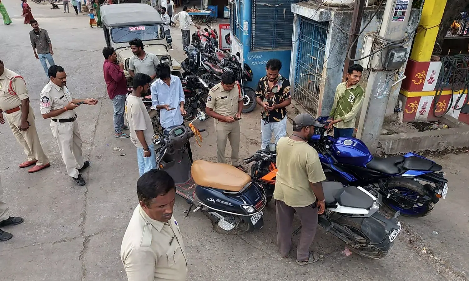 ట్రాఫిక్ నిబంధనలు ఉల్లంఘిస్తే కఠిన చర్యలు: జిల్లా ఎస్.పి షెల్కే నచికేత్