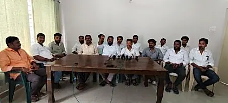 కురుబలకు ఇచ్చిన హామీలు వెంటనే నెరవేర్చాలి: బిల్లా మంజునాథ్