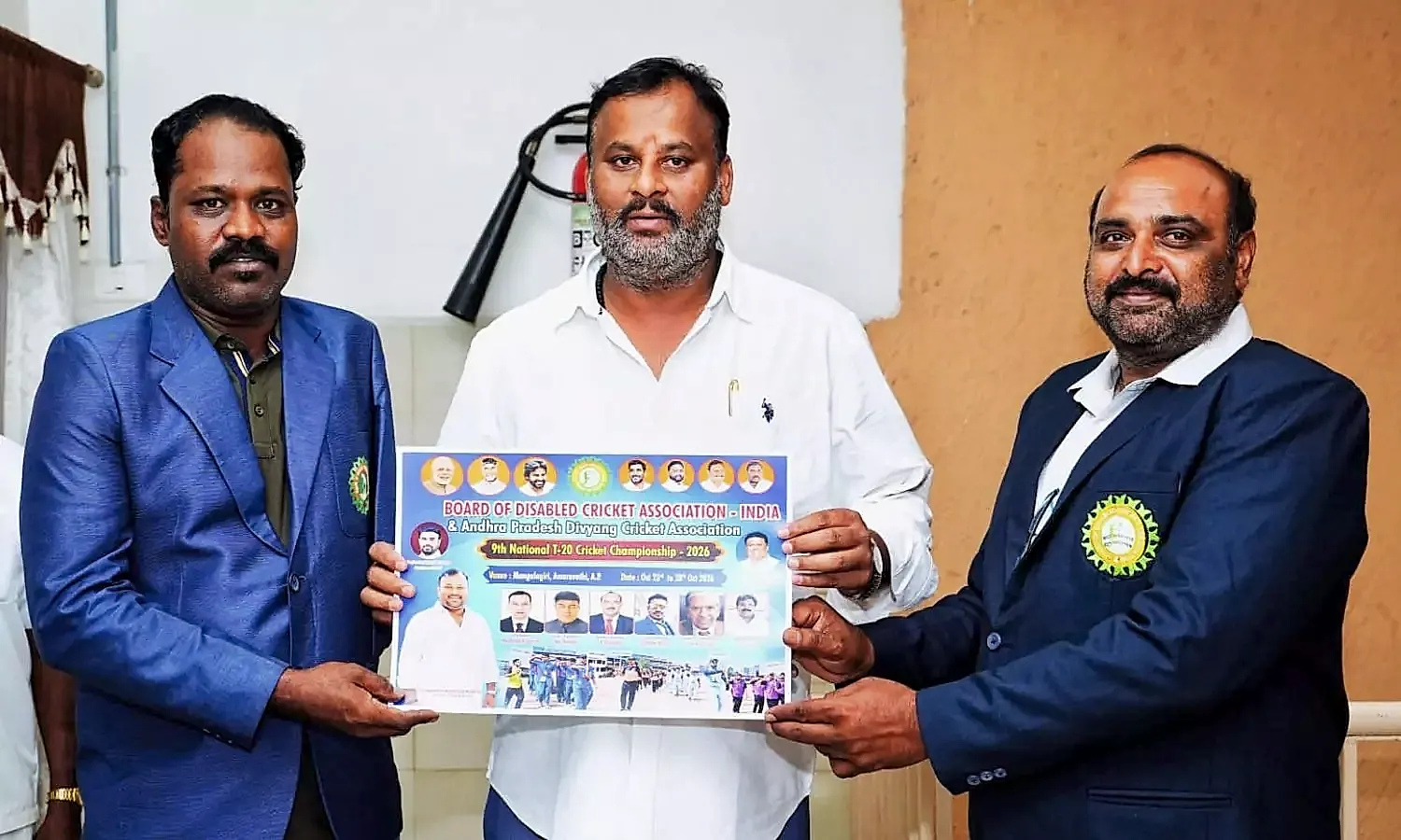దివ్యాంగుల జాతీయ టీ–20 క్రికెట్కు రావాలంటూ మంత్రికి జనసేన నేత ఆహ్వానం