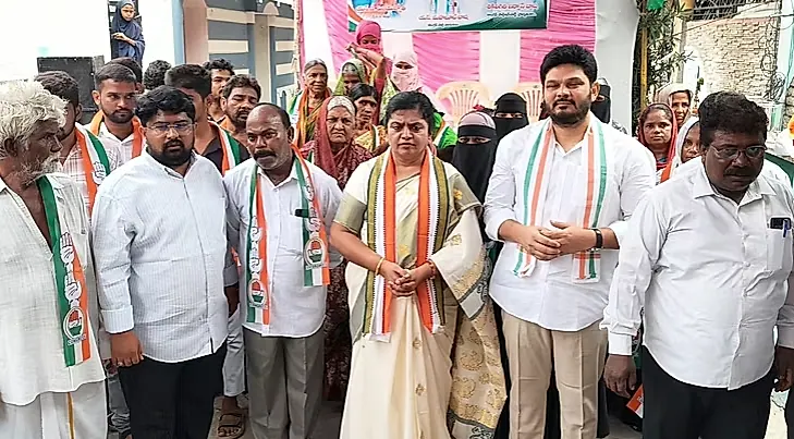 ప్రొద్దుటూరులో కాంగ్రెస్‌కు ఊపు: 40 కుటుంబాల చేరిక