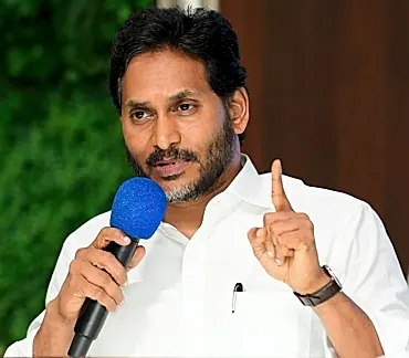 స్థానిక సంస్థల ఎన్నికలపై YSRCP దృష్టి.. నేతలకు మాజీ సీఎం జగన్ కీలక దిశానిర్దేశం