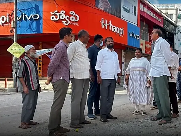 మదనపల్లిలో సీటీఎం రోడ్డు విస్తరణ పనులపై ఎమ్మెల్యే షాజహాన్ భాషా సమీక్ష