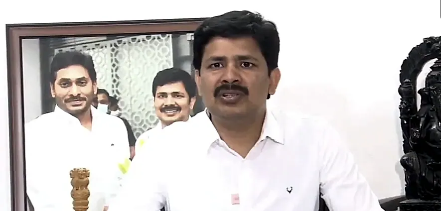 కోనసీమ మత్స్యకారుల రక్షణలో జగన్ కీలక పాత్ర: కేంద్రంపై ఒత్తిడి తెచ్చిన గురుమూర్తి