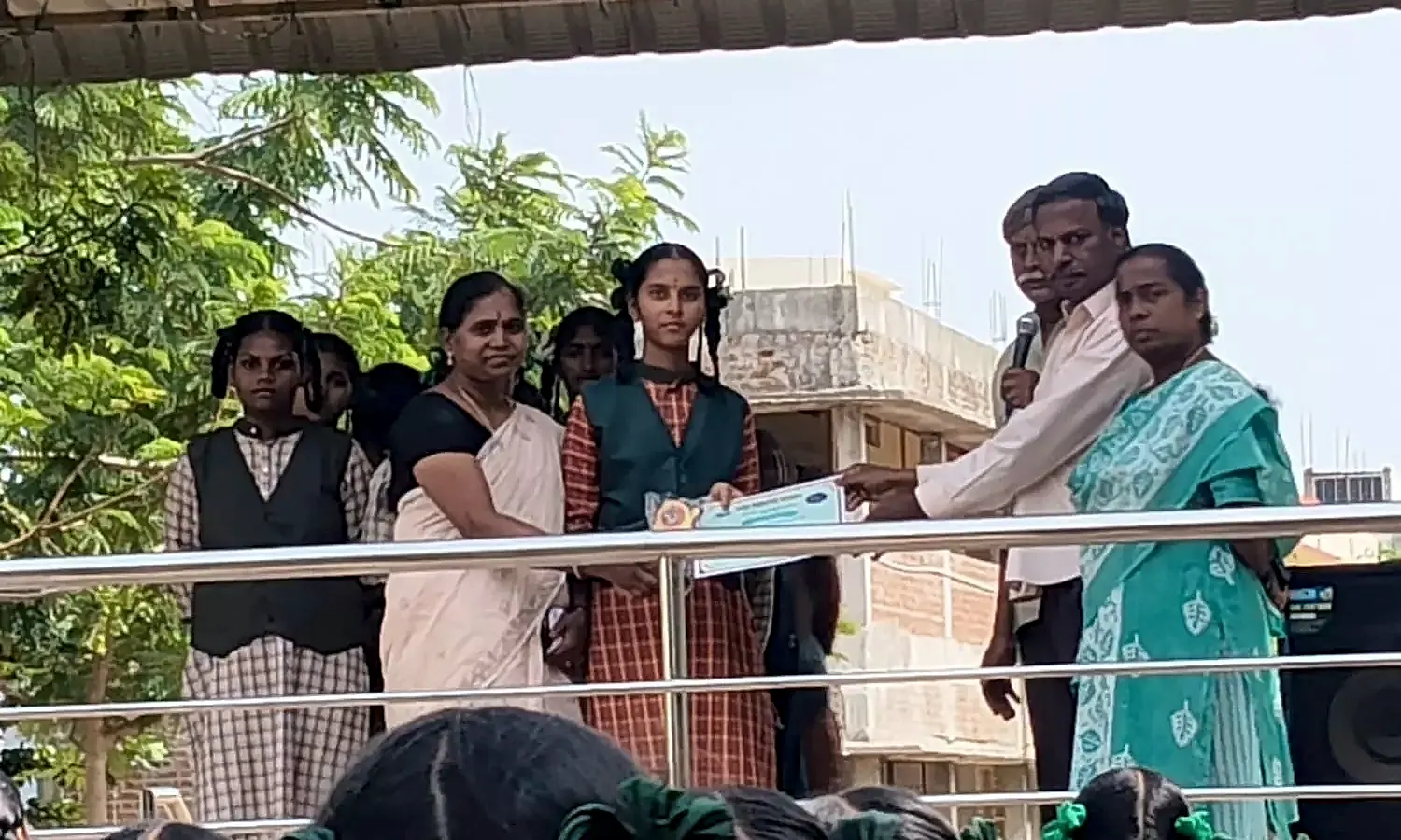 స్పేస్ డే సందర్భంగా రేణిగుంట జెడ్పీ బాలికల పాఠశాలలో పోటీ పరీక్షలు