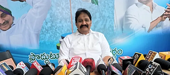 ప్రొద్దుటూరు వ్యాపారులకు కార్పొరేట్ సంస్థలతో ఇబ్బందులు:రాచమల్లు
