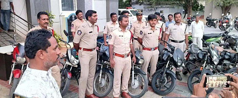నామాలగుండు దేవాలయం దొంగతనం కేసు ఛేదన: ఇద్దరు అరెస్ట్, రూ.1 లక్ష స్వాధీనం