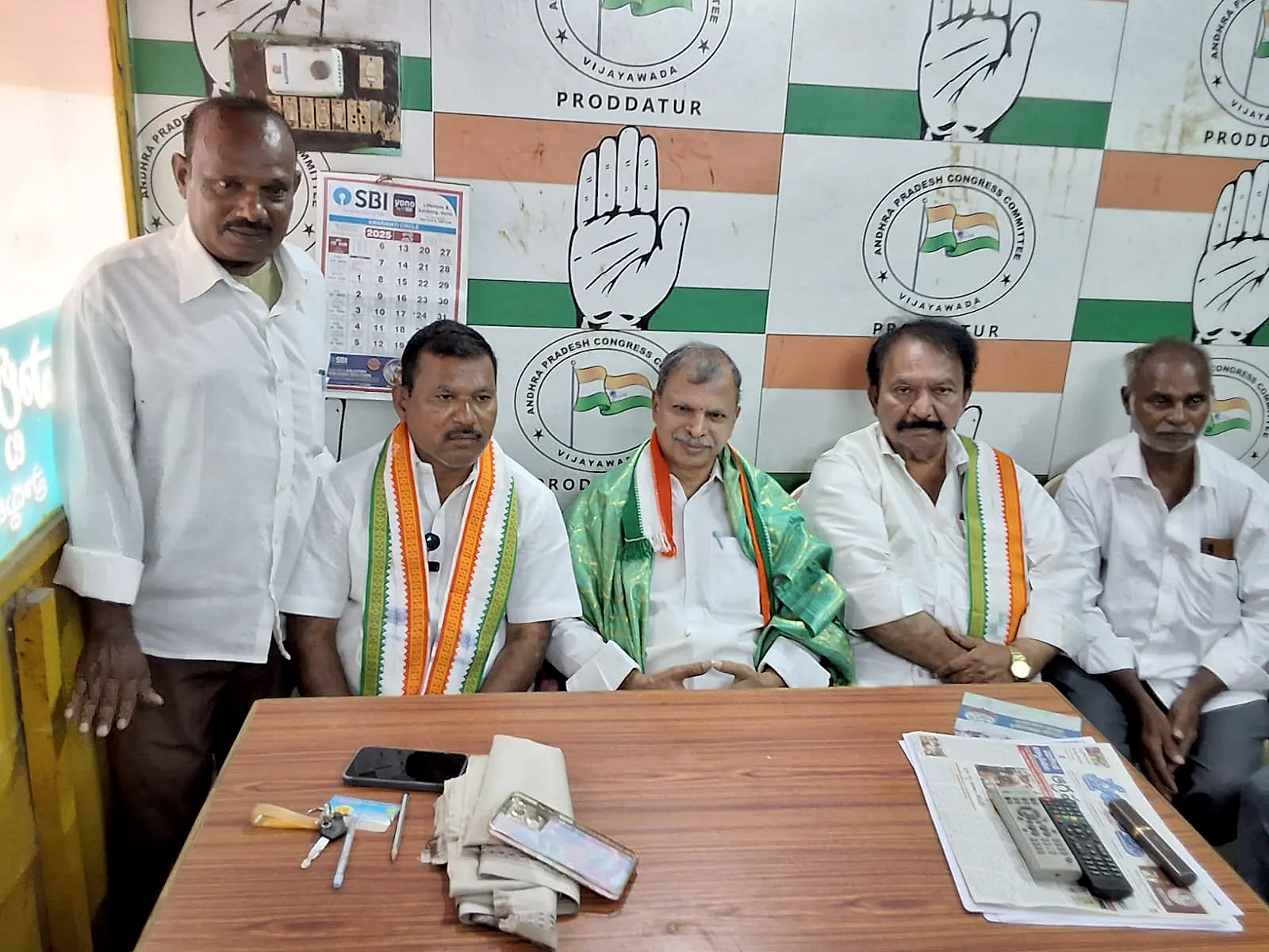 సూపర్ సిక్స్ హామీల అమలుపై ప్రశ్నలు.. ఫీజు రీయింబర్స్మెంట్ బకాయిలపై ఆందోళన