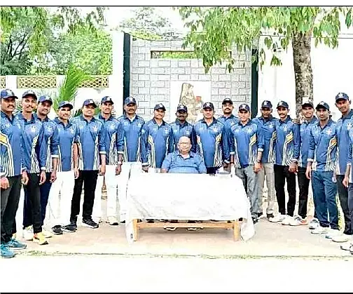 క్రీడల్లో మెరుగు ప్రతిభతో కర్నూలు రేంజ్‌కు మంచి పేరు తీసుకురావాలి: డీఐజీ ప్రవీణ్