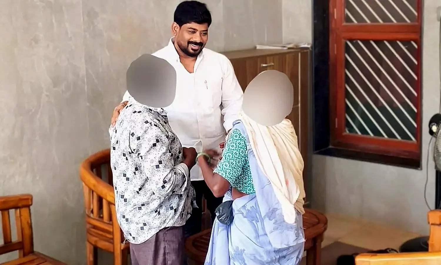 పేదింటి ఆడబిడ్డల వివాహాలకు తోడ్పాటు నా బాధ్యత: జిన్నా సేవా సంస్థ ప్రతినిధి